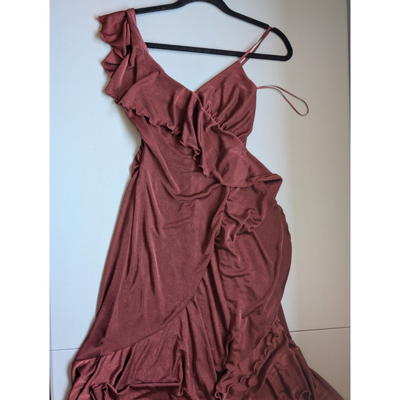 NWT By Anthropologie One-Shoulder Ruffled High-Low Midi Dress Sz XS Wine #8F504 - Picture 5 of 10